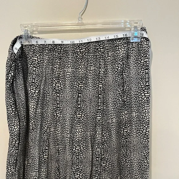 Style & Co long skirt with belt - Picture 6 of 12